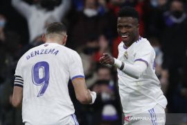 Liga Spanyol-Madrid bantai Valensia 4-1,  kian kokoh di puncak klasemen