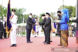 Paser Peraih Panji Keberhasilan Pembangunan Bidang PMD