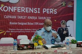 Pembuatan paspor di Imigrasi Ambon dua tahun terakhir terus turun, begini penjelasannya