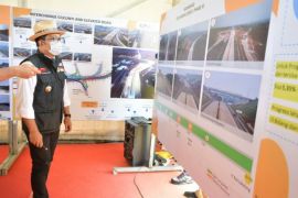 Ridwan Kamil kaget dan tersanjung jadi cawapres terkuat setelah Sandiaga