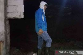 BPBD Bekasi perbaiki tanggul Sungai Citarum longsor timpa tiga rumah warga