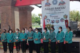 PKK Denpasar dukung "Pasar Rakyat"