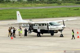 Penerbangan Perdana Pesawat Perintis Banyuwangi-Sumenep