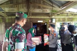 Tinjau daerah terdampak banjir di Rohil, ini pesan Bupati