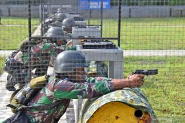 Lomba Menembak Pistol