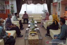 Bupati HSS dukung Borneo Camping Festival dan Arak Budaya 2022