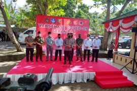 Kapolri apresiasi Gubernur Malut ikut vaksinasi COVID-19, suri teladan yang baik