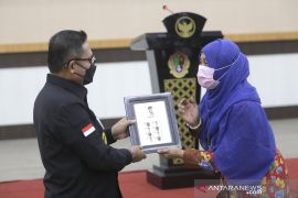 Wali Kota Gorontalo sebut aplikasi Pospay mudahkan pembayaran pajak