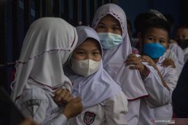 Vaksinasi Siswa 6-11 Tahun di SD Negeri 2 Palembang Page 3 Small