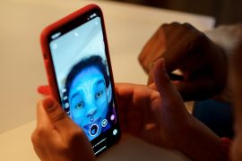 Instagram uji coba tampilan baru "vertical stories"