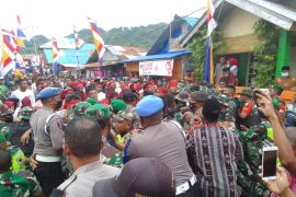 Aksi protes pengukuhan adat Raja Assilulu, tegakkan aturan