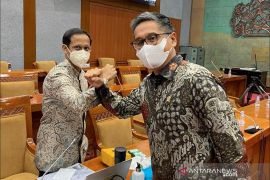 Legislator sebut orang tua berperan penting tidak bawa klaster keluarga