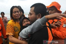 Evakuasi korban tenggelam Makassar