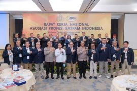 APSI dukung rencana pergantian warna seragam satpam menjadi krem