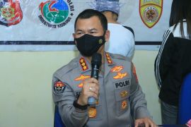 Polisi tangkap dokter palsu layani perawatan kecantikan di Padang