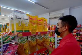 Antisipasi aksi borong, Alfamart di Jember batasi pembelian minyak goreng