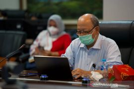 KSP: Pemerintah pastikan distribusi bahan baku kepada produsen minyak goreng merata