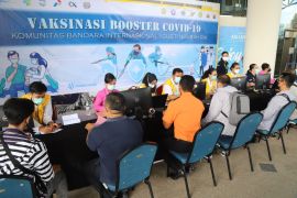 Bandara Ngurah Rai Bali selenggarakan vaksin booster