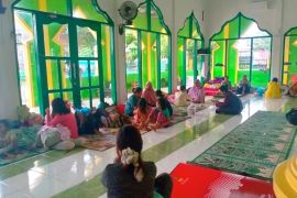 BPBD : Antisipasi banjir seratusan warga di Makassar mulai mengungsi