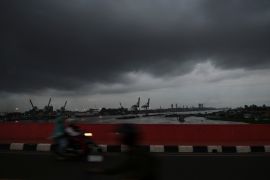 Sembilan kabupaten Sumsel waspadai hujan lebat disertai petir