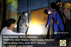 Tewasnya lima buruh kopra di dalam kapal diduga keracunan gas CO2