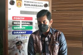 Ketua DPRD minta waspada penularan COVID-19 varian Omicron