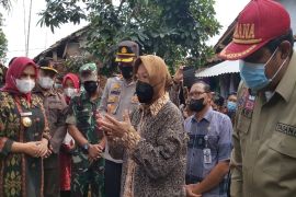 Mensos tinjau korban banjir di Pekalongan Jawa Tengah