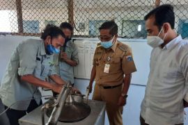 Pemkab Kepulauan Seribu operasikan mesin bisa ubah plastik jadi BBM