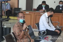 Bupati Muba nonaktif disebut minta uang proyek dalam bentuk dolar