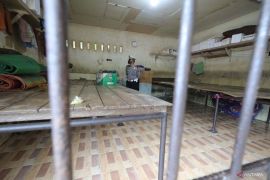 Ratusan warga mendatangi kerangkeng di rumah Bupati Langkat, begini kondisinya