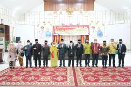 Khairunas lantik 11 Pimpinan Tinggi Pratama dan Administrator, tiga diantaranya turun jabatan