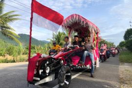 ada-ada saja ide, Hand traktor jadi kendaraan pengantin di Abdya