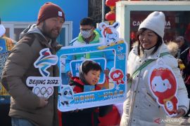 Hari pertama libur Imlek, warga Beijing dilanda demam Olimpiade Musim Dingin 2022