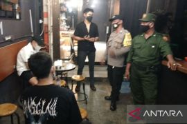 Pemkot Denpasar gencar edukasi masyarakat terkait Omicron