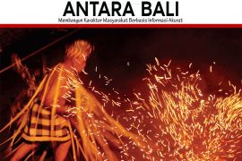 WARGA KARANGASEM LESTARIKAN TARI SANGHYANG