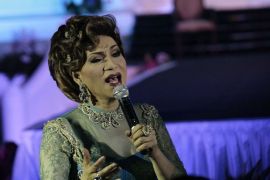 Dorce Gamalama berwasiat dimakamkan sebagai perempuan, ini saran Gus Miftah