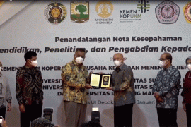 Kemenkop UKM gandeng perguruan tinggi cetak wirausaha muda