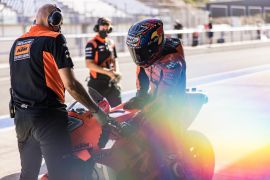 Pebalap Remy Gardner adaptasi dengan mesin MotoGP terganggu cedera