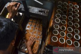 Produksi makanan tradisional Galendo