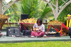 Ciptakan dua lagu, Dewa Budjana tampil di Taman Gandrung Terakota Banyuwangi