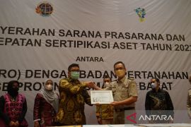 Dukung zona integritas di BPN, PLN serahkan bantuan sarana dan prasarana