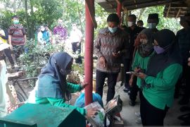 Warga Kota Kediri diminta manfaatkan aplikasi e-bank sampah