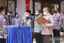 12 pejabat Pemkot Banjarmasin dirotasi termasuk Kadisdik dan Kadinkes