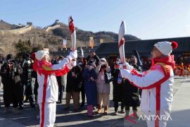 Api Olimpiade Musim Dingin Beijing 2022 diarak keliling Tembok Besar China