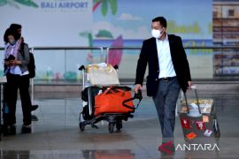 Pelaku pariwisata menyambut pembukaan pintu internasional Pulau Bali
