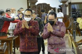 DPRD Bali rapat paripurna bahas Peraturan Daerah Nomor 5 Tahun 2010