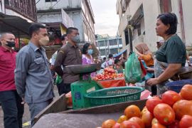 Tim gabungan Pemkot Medan tertibkan  PKL di Pasar Kampung Lalang
