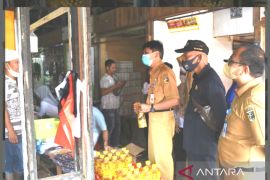 Diskopdag pantau harga minyak goreng di Pasar Manuntung Berseri Pelaihari