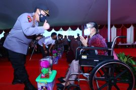 Kapolri imbau warga tidak panik hadapi lonjakan COVID-19