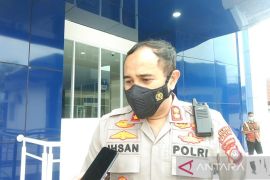 Densus 88 geledah rumah terduga teroris